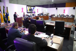 Vereadores aprovam programa de prevenção a jogos e apostas online em Dourados