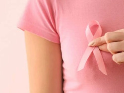 Projeto institui "Outubrinho Rosa" voltada às meninas e adolescentes