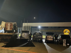 Homem é preso em meio a comboio com 11 mil pacotes de cigarros paraguaios na BR-463