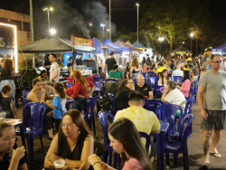 Feira Sabores garante música, gastronomia e lazer nesta sexta-feira no Parque dos Ipês