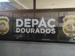 Armado com faca, homem rouba celular de vítima que dormia em Dourados