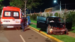 Adolescente que morreu em acidente estava no porta-malas de carro; condutor é levado para a PED