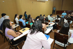 Prefeitura empossa profissionais para reforçar a saúde pública em Dourados