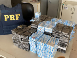 Comerciante é flagrado com R$ 1,7 milhão em celulares transportados em carro de luxo na BR-163