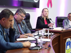 Câmara de Dourados antecipa pagamento dos salários em celebração ao Dia do Servidor
