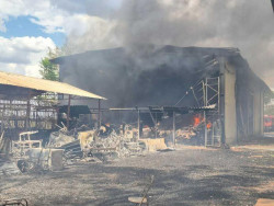 Incêndio destrói barracão da Universidade Federal da Grande Dourados