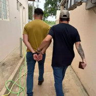 Polícia prende estelionatário que usava empresa de celulose para aplicar golpes