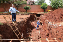 Município amplia obra na Avenida Indaiá e rua ficará interditada por um mês