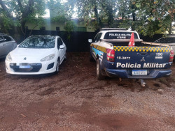 Veículo roubado no estado de SP é recuperado pela Polícia Militar na fronteira