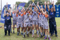 Atlético Santista vence DAC nos pênaltis e conquista Festival de Futebol Feminino