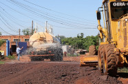 Prefeitura inicia cascalhamento nas ruas da comunidade Santa Felicidade
