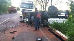 Cabo da PM morre e sargento fica ferido em acidente envolvendo viatura