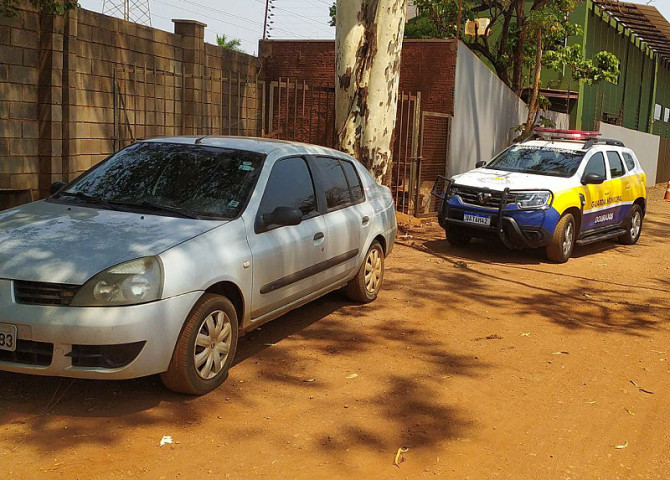 Carro roubado é recuperado pela Guarda Municipal de Dourados (Imagem: GMD)