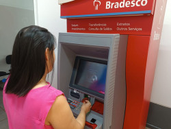 Boa notícia: servidores da prefeitura acordam com salários de novembro na conta