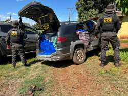 Carro roubado em Minas Gerais é apreendido com 1t de drogas em Dourados