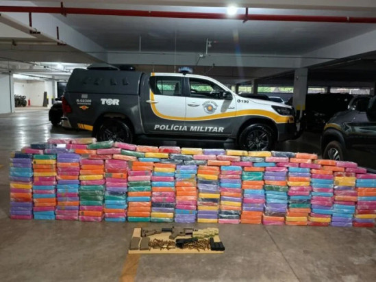 Caminhoneiro que saiu de Dourados é preso 270 quilos de cocaína, arma e munições em SP