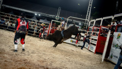 Abertura da EXPOITA 2025 resgata a tradição de grandes eventos em Itaporã