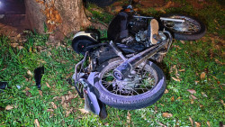 Sem CNH, motociclista invade preferencial, é atingido por carro e tem pé amputado