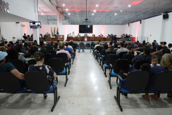 Câmara aprova orçamento para 2026, limpa a pauta e prepara recesso parlamentar