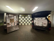 Contrabandistas abandonam veículos com 6,5 mil pacotes de cigarros paraguaios em Dourados