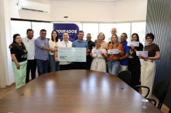 Prefeito entrega R$ 500 mil em emendas federais para fortalecer entidades de Dourados