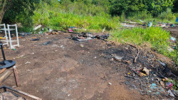 Corpo totalmente carbonizado é encontrado em área de mata na Vila Cachoeirinha