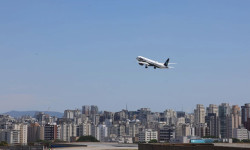 Preço médio das passagens aéreas cai 20% em novembro