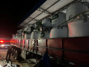 Polícia Federal apreende maconha e cocaína em carga de produto químico na fronteira com a Bolívia