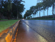Terça-feira de sol entre nuvens e previsão de chuva rápida em Dourados