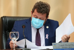 Laudir cobra pavimentação asfáltica para bairros de Dourados