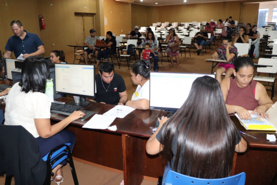 Prefeitura inicia designação de alunos e pais têm sexta para confirmar matrículas