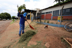Prefeitura inicia limpeza de escolas e Centros de Educação Infantil para abrir ano letivo