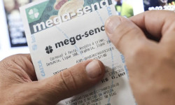 Bilhete de loteria traz alerta de combate à violência contra a mulher