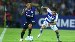 2 de Mayo mobiliza fronteira, mas cede empate ao Sporting Cristal pela Libertadores