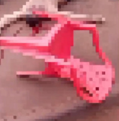 Pistoleiros executam borracheiro e deixam mulher ferida na fronteira