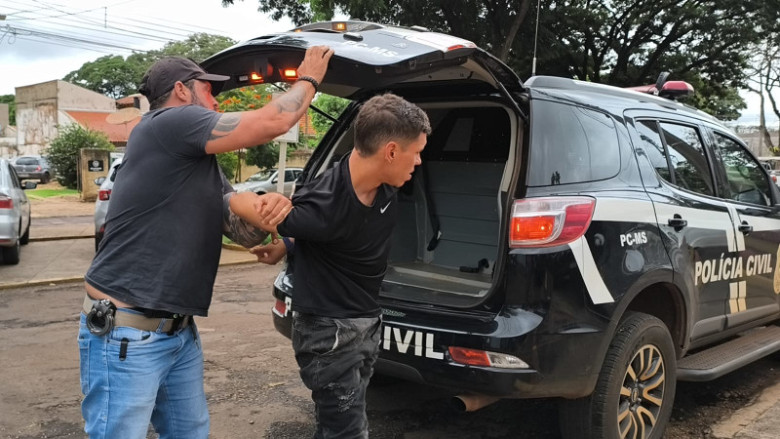 Venezuelano marca programa, assalta vítima e acaba preso horas depois em Dourados