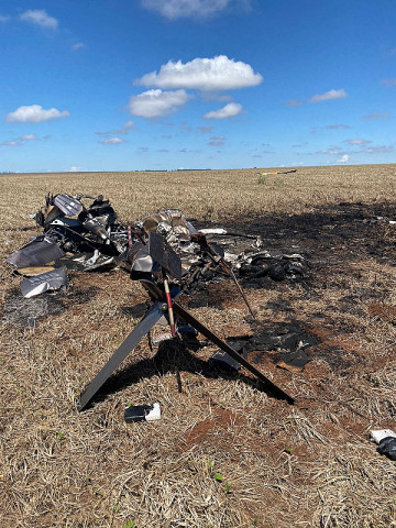 Carregado com cocaína helicóptero cai e duas pessoas morrem carbonizadas (Imagem: Whatzapp)