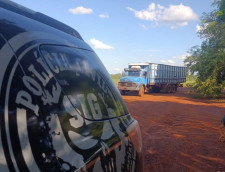 Polícia recupera bois furtados de propriedade e prende sitiante por receptação