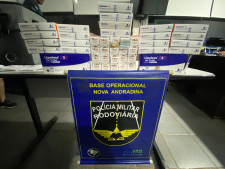 Polícia apreende emagrecedores contrabandeados que estavam sendo levados para SC