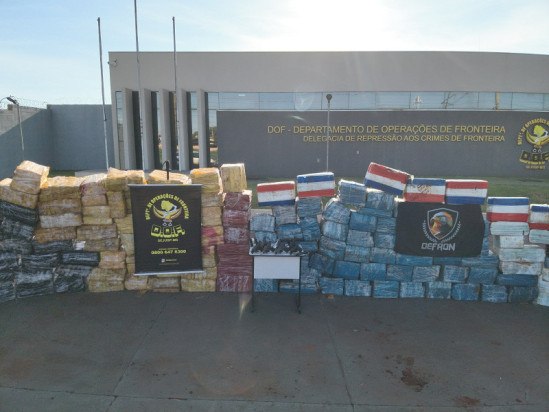 Sete pessoas são pressas com armas e 4 toneladas de maconha no Potreirito