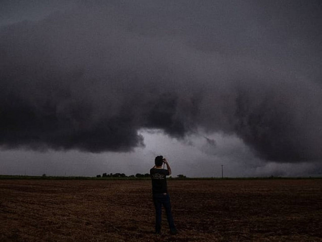 Caçador de tempestade se prepara para 'caça' amanhã (Imagem: Reprodução)