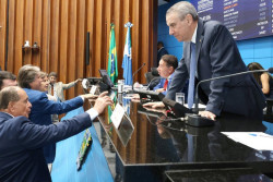 Segurança digital para crianças e proposta sobre regularidade fiscal avançam na Alems