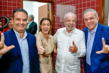 Soraya obtém aval de Lula e discute com cúpula nacional data para se filiar ao PSB