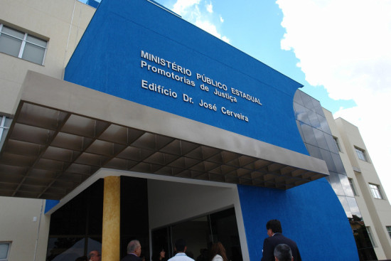 Policial civil condenado por crimes de trânsito e disparo de arma de fogo perde cargo