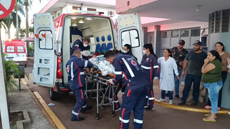 Adolescente tem pernas amputada e esmagada após acidente com máquina de arroz