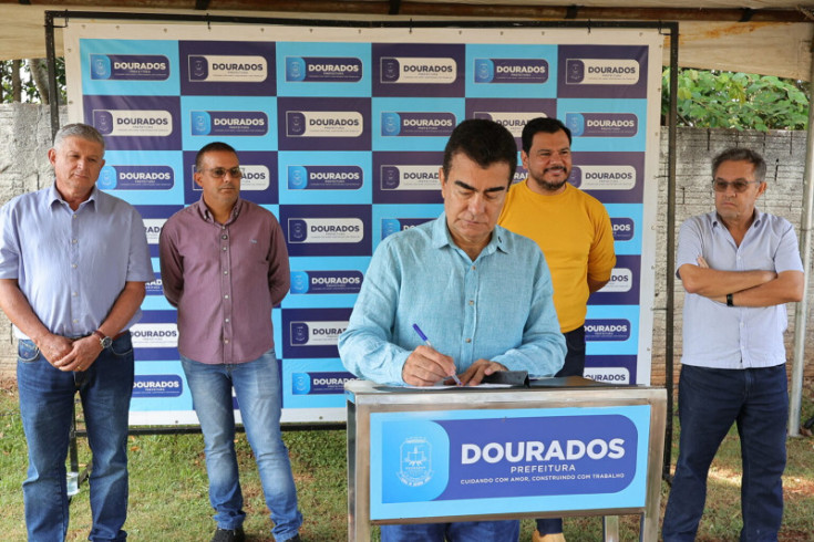 Marçal inicia obra para acabar com alagamentos em torno do Mosteiro das Irmãs Clarissas