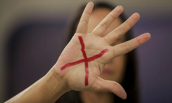 Pacote de leis fortalece combate à violência contra mulheres no país