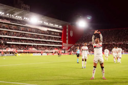 Libertadores: Flamengo segura empate com Estudiantes na Argentina