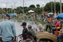 Em homenagem ao trabalhador, prefeito libera pesca no Parque do Jardim Flórida