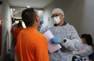 Presos em MS passam por coleta de DNA para ampliar banco usado em investigações
